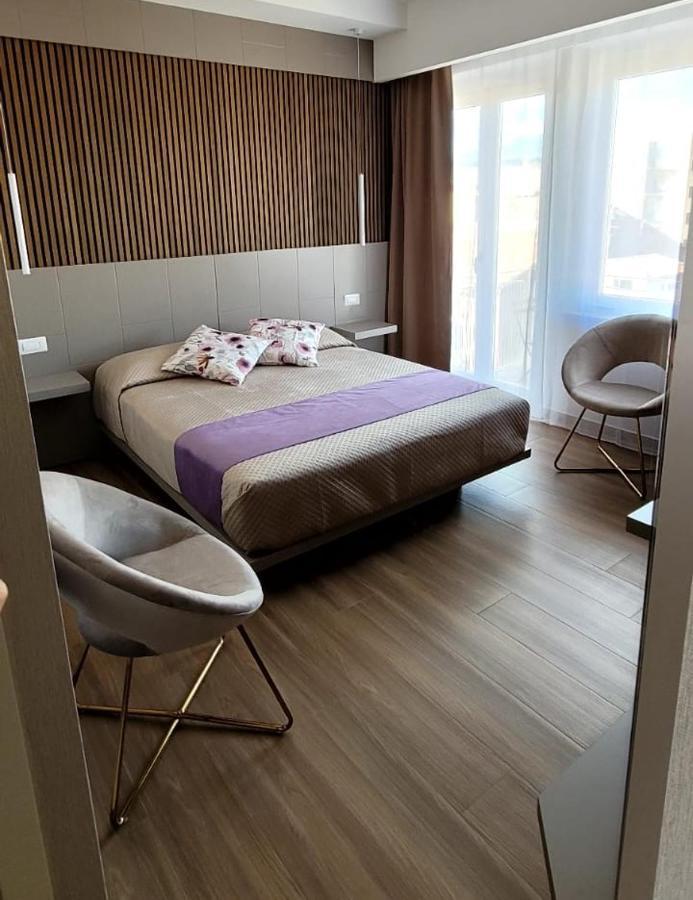 Th Luxury Central Catania Luaran gambar