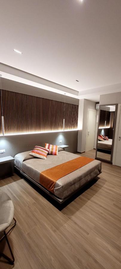Th Luxury Central Catania Luaran gambar